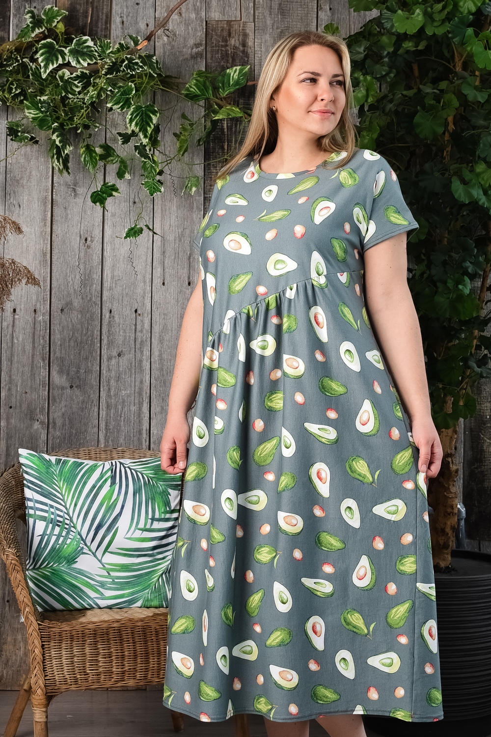 Фото товара 20831, длинное платье с авокадо